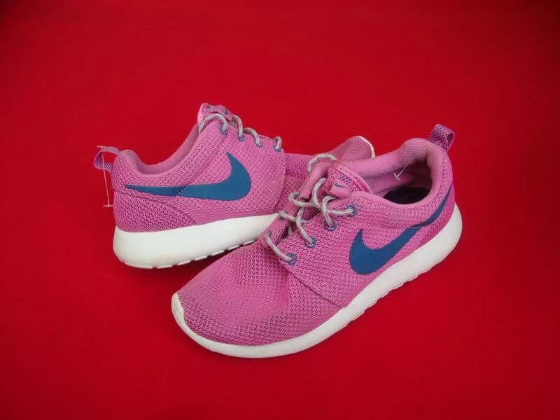 Nike кроссовки Roshe Run. Найк Роше РАН стелька. Кроссовки найк 38 размер. Nike Roshe Run стелька. Женские кроссовки найк оригинал купить в москве