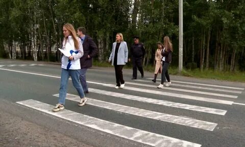 Идут организовано