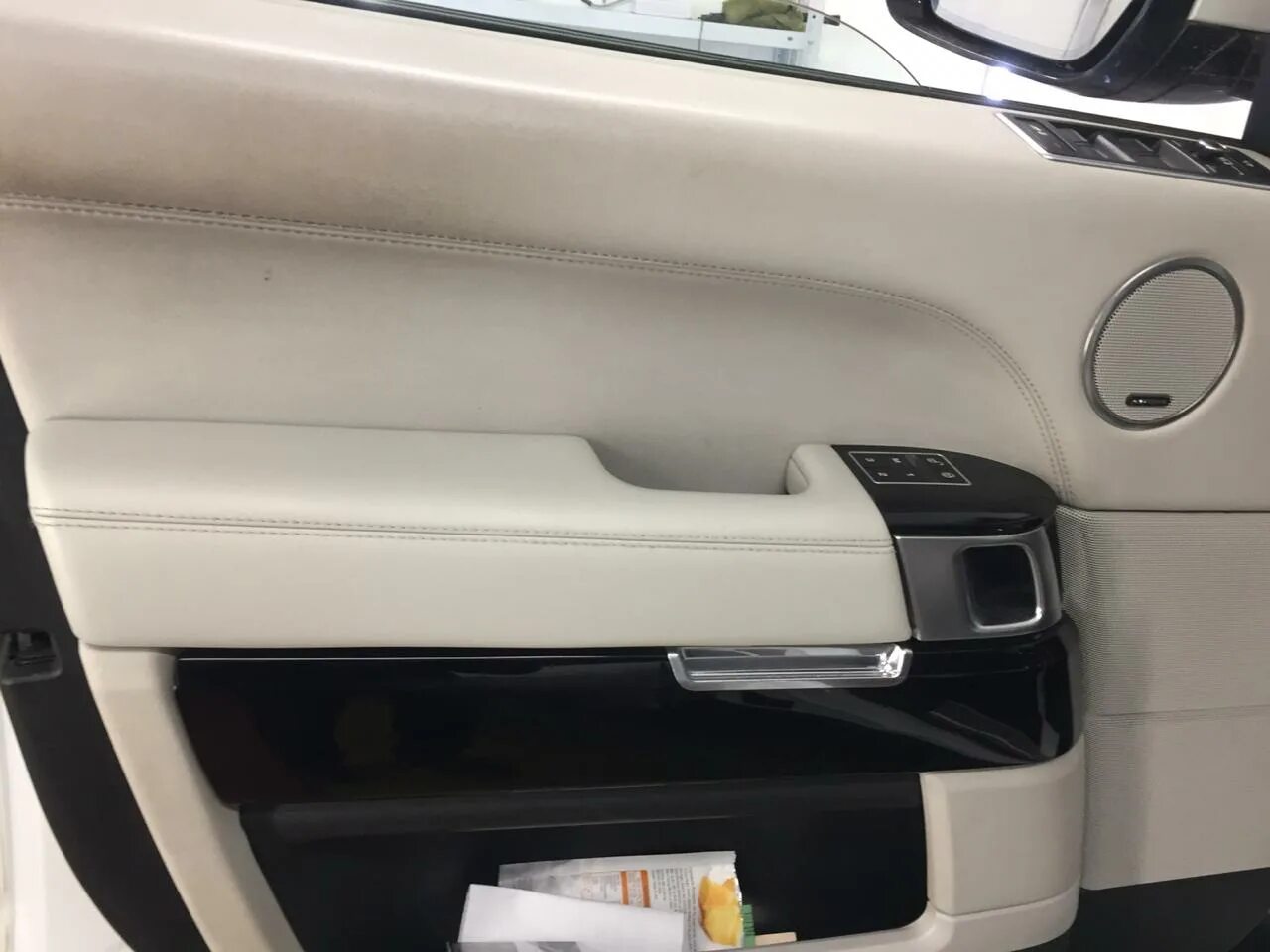 Двери range. Водительская дверь range rover vogue. ручка двери рендж ровер вог. водительская дверь range rover vogue 4. водительская дверь стеклоподъемник рендж ровер vogue 2013.