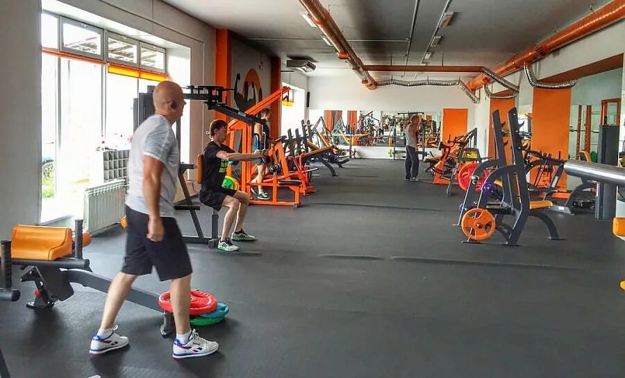 оранж кострома тренажерный зал. плаза фитнес кострома. фитнес зал бомба кострома. фитнес клуб плаза кострома. спортзал аура котлас.
