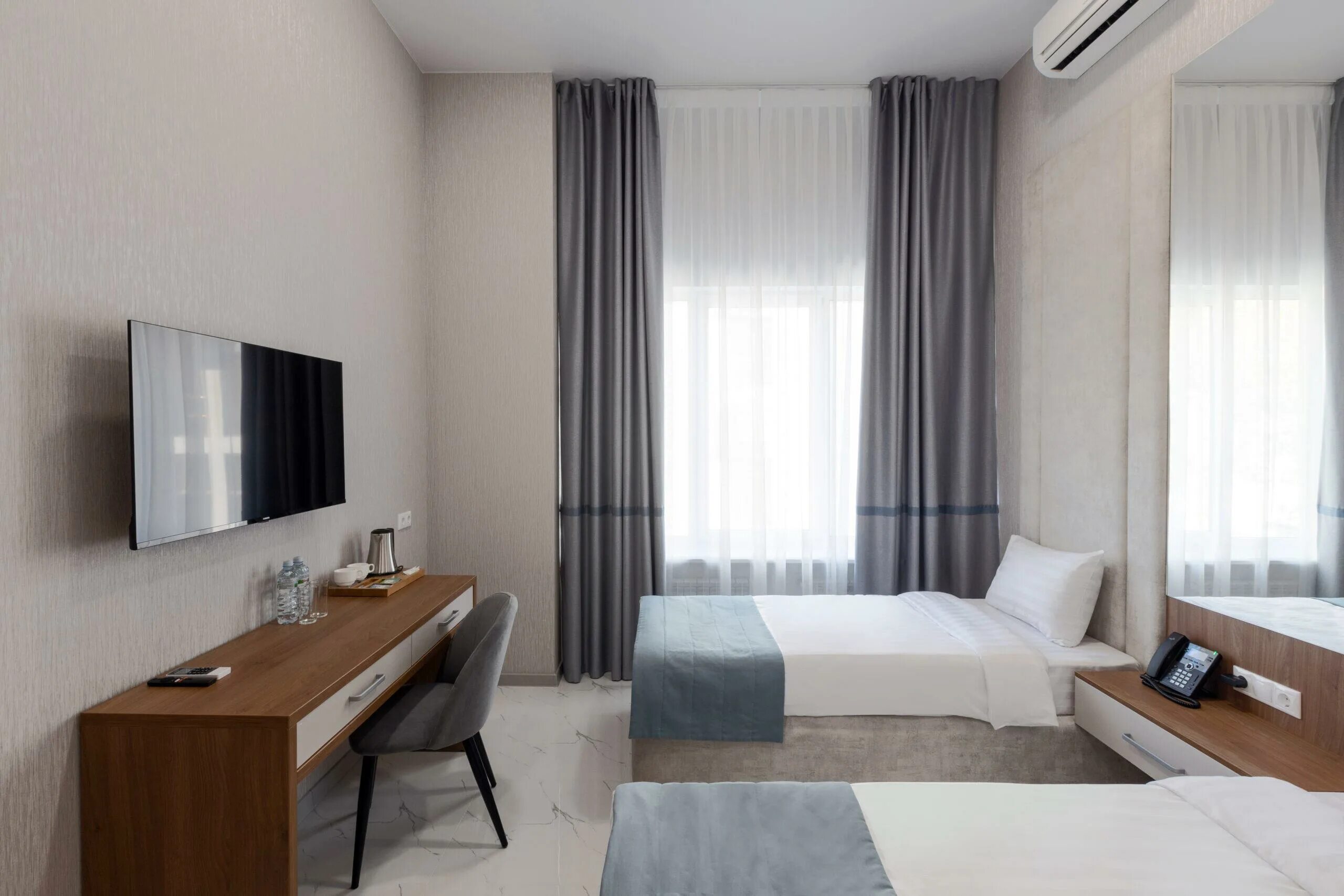 Авеню отель сочи. Отель авеню адлер. 8 авеню отель сочи. 8 авеню сочи. 8 avenue hotel.