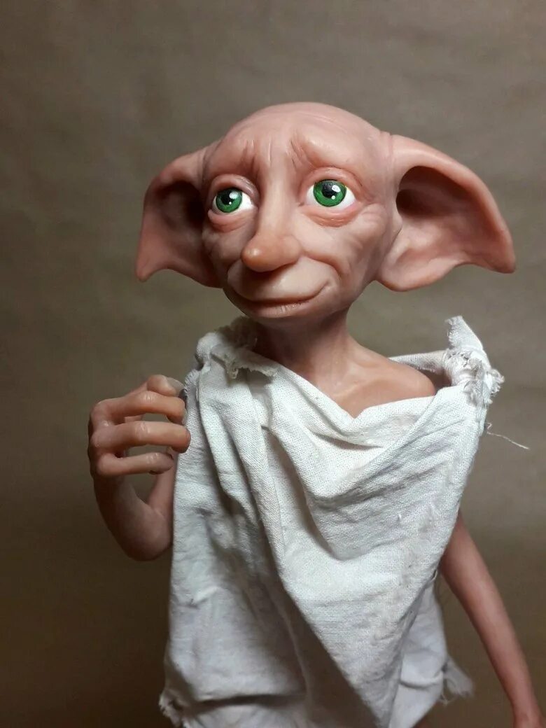 Добби и второй эльф. Кукла harry potter добби. Доби. Домового эльфа добби. Добби свободный эльф.