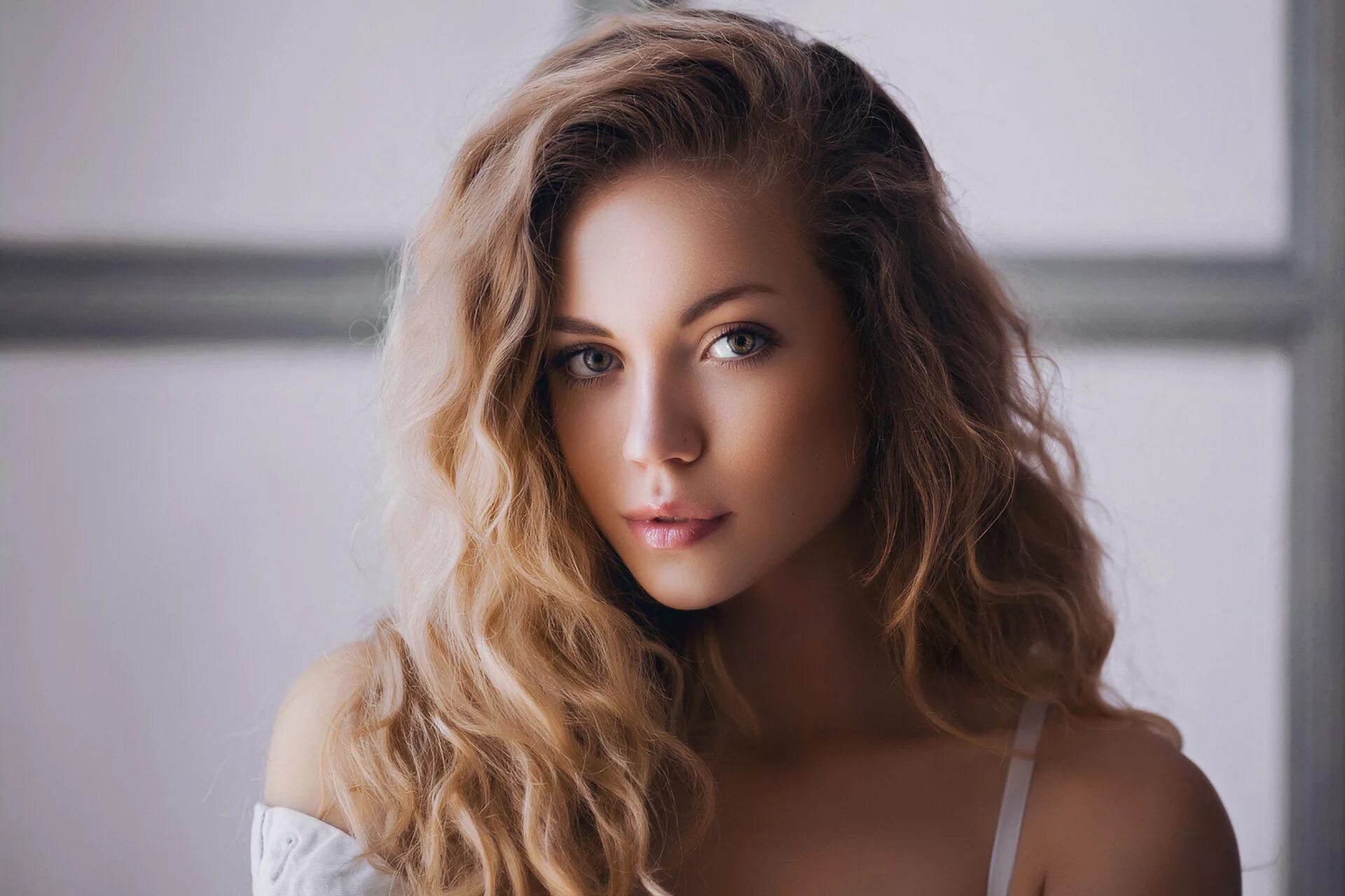 Европейцы девушки. Красавицы модели. европейская внешность девушки. европейские модели девушки. красивые европейские женщины.