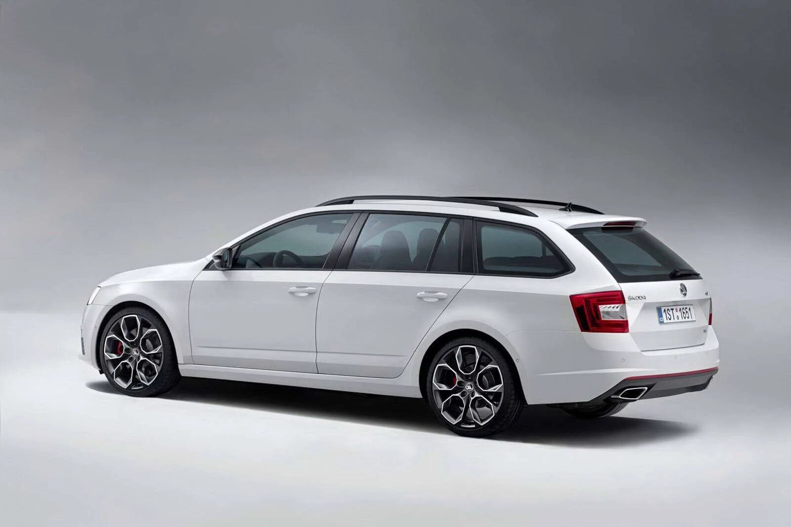 Škoda Octavia 2013 универсал. Skoda Octavia RS Wagon. Škoda Octavia Combi RS. Skoda Octavia RS Combi 2014.