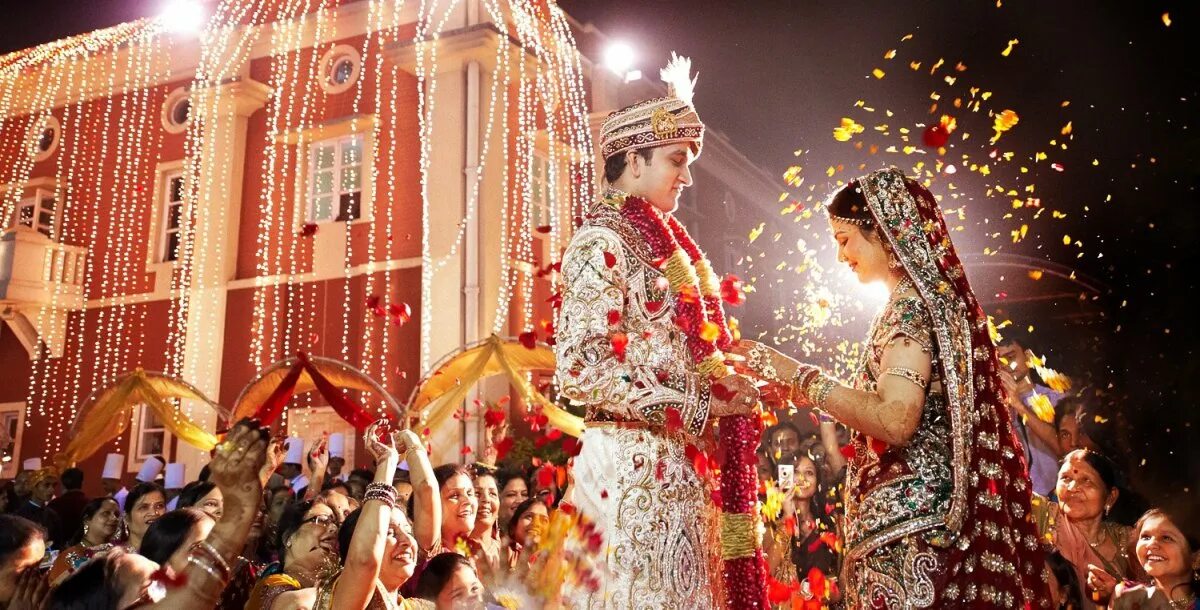 Бал Дивас — день детей в Индии. Гайе Холуд. Свадебные традиции в Индии. Традиционная индийская свадьба.