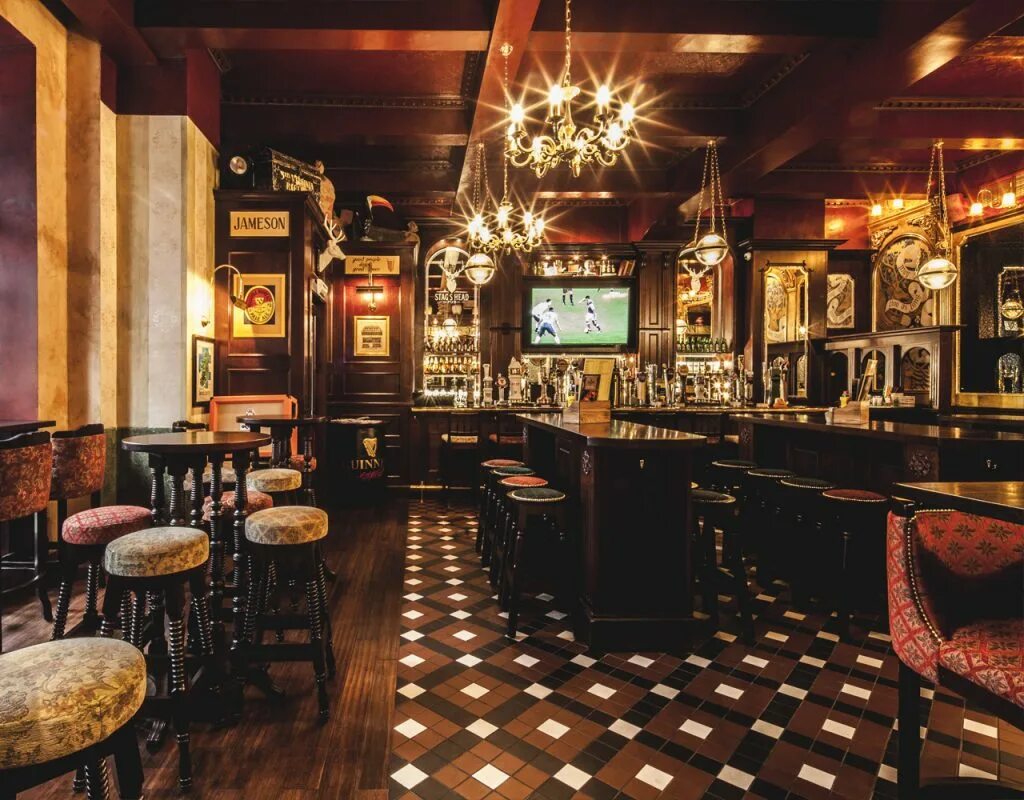 Gentlemen pub. Ирландский паб Англия 19 века. Ирландский паб Королев. Паб в стиле Британии. Бар в Англии.