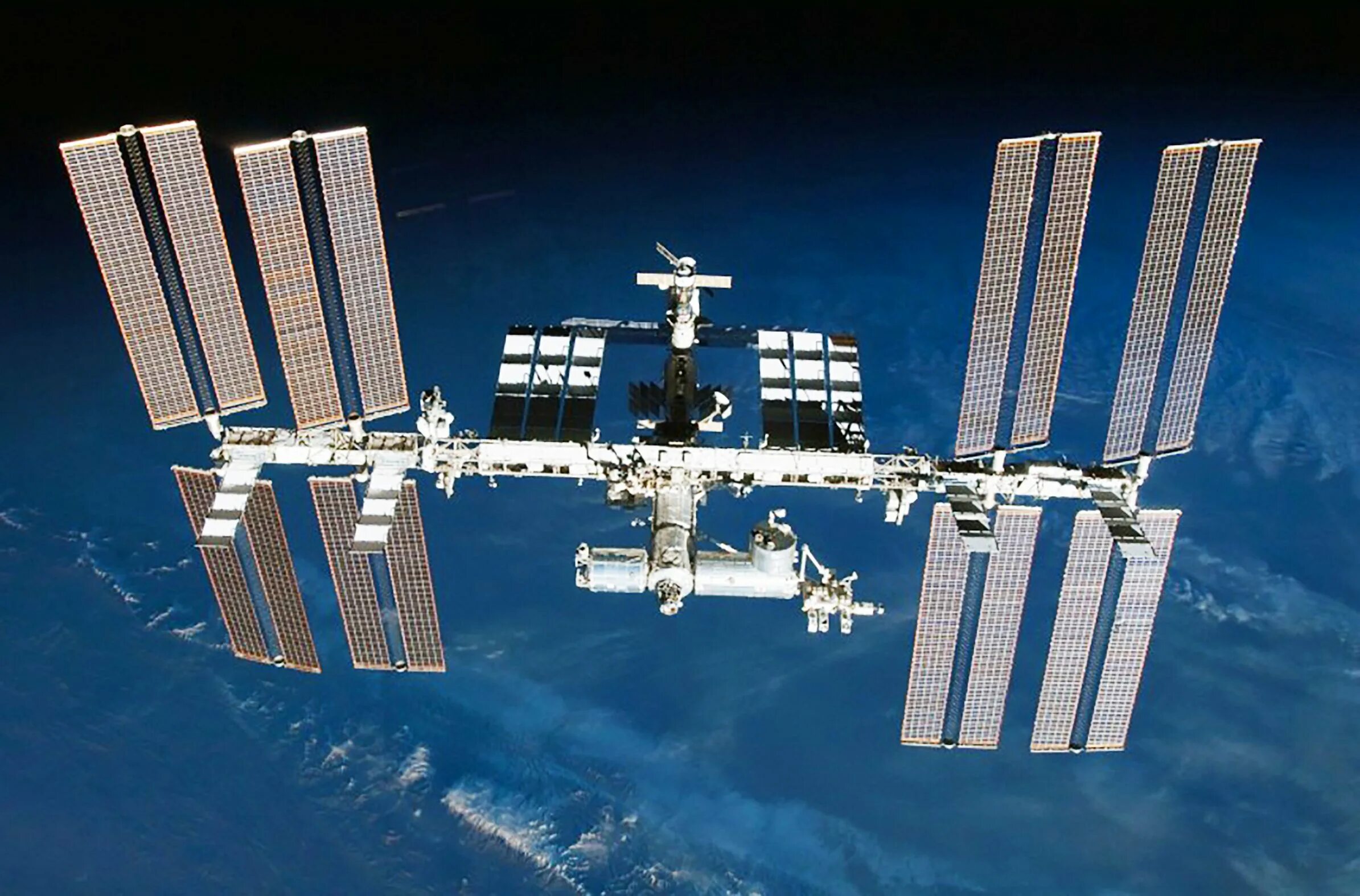 Мкс безлимитный. Мкс 2001. Модуль заря 1998 мкс. Мкс 1999. Станция iss.
