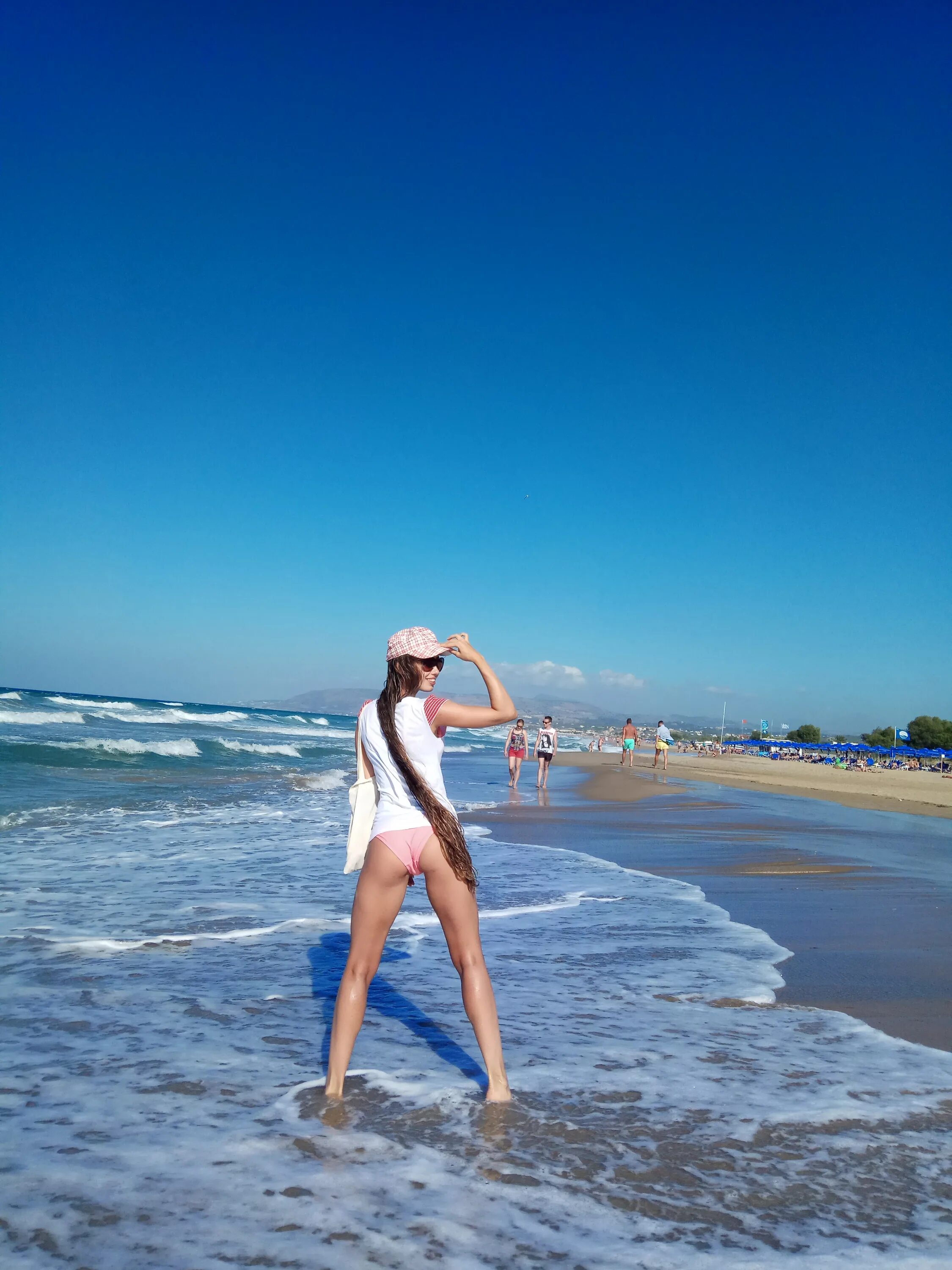 Ищу девушку на моря. Попутчицы на отдых. Девушки для совместного отдыха. Русские девушки в купальниках на море. Девушки для совместного отдыха.