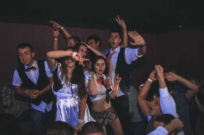 Новогодняя вечеринка в школе. Вечеринка школьников в уфе. Подростковый клуб. Вечеринка школьников в уфе. Конкурсы для подростков на вечеринку.