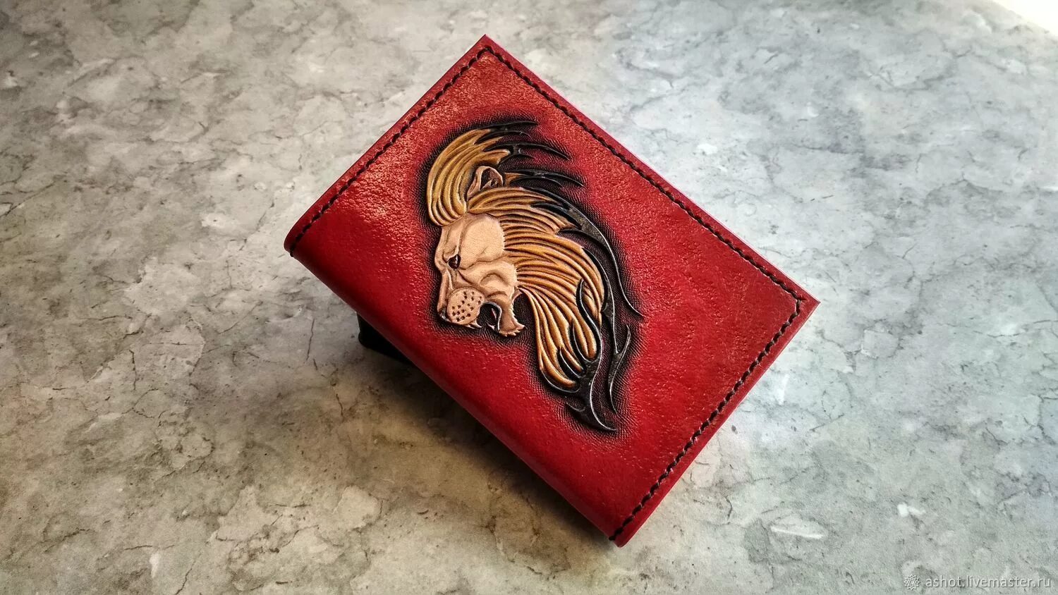 Lemarchand's box. Кыргызские кожаные изделия. Антиквар евангелие маленькое с золочением на срезе. Евангелие с эмалью. Эксклюзив обложки.