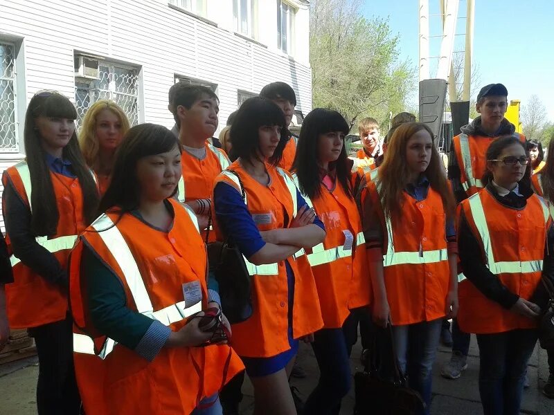Железнодорожный колледж специальности после 11. Специальности железнодорожного института. девушки втжт. ржд техникум волгоград. студенты колледжа ржд.