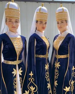 Национальный костюм адыгейцев