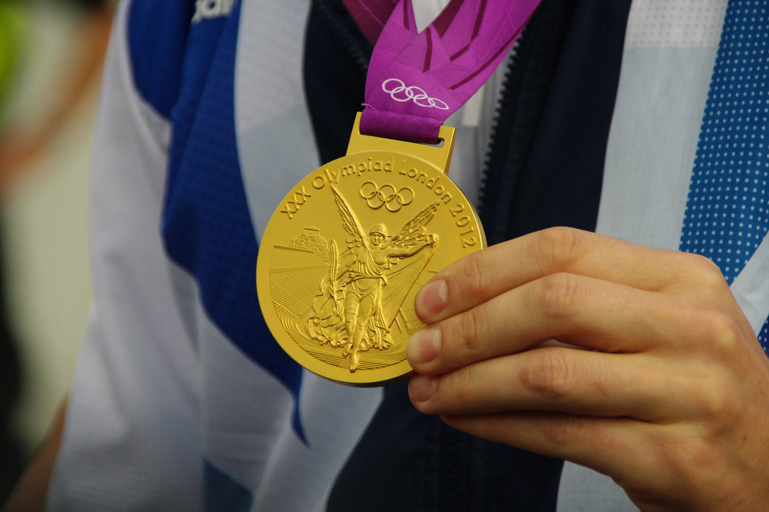 Medal 2012. Золотая медаль "за  освобождение  Кореи". Медали Лондон 2012. Золотые медали АПЛ.