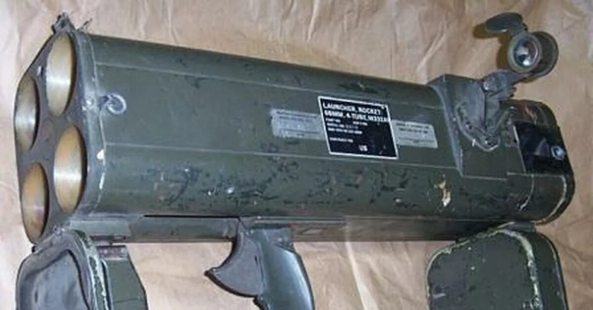 M202 flash. Огнемёт m202 flash. Ракетница базука m202a1. М 202. M202a1 flash гранатомет.