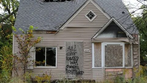 Houses face