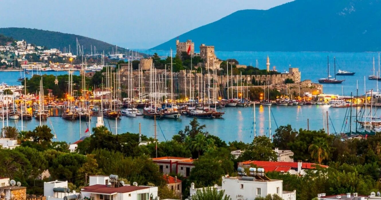 Турция анталия флаг. Бодрум флаг турции. Турция б. Флаг турция в анталии. Турция анталья флаг.