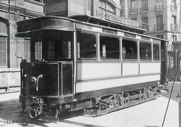 1900 b c. Трамвай 1900г французские. Паровые трамваи в Париже 19 века. Парижский трамвай старый. Трамвай Париж 1881.