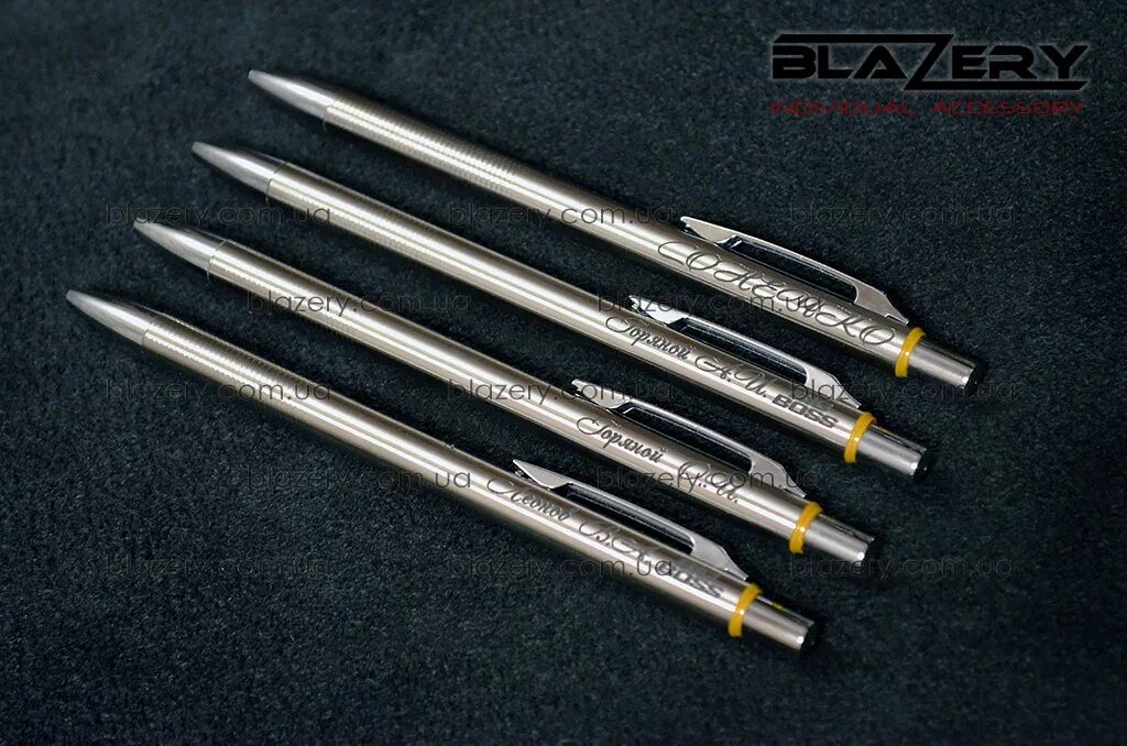 гравировка на металлической ручке. лазерная гравировка на металлической ручке. ручка железная с гравировкой. гравировка логотипа на ручке. ручки с гравировкой.