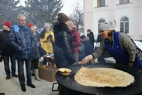 Памятник блину