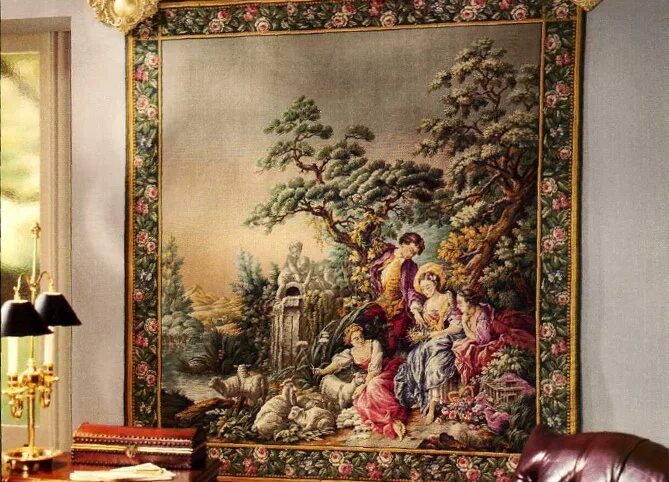Шинуазри стиль гостиной. Гобелен лилии. Гобелен изыск. Гобелен изыск. Гобелен в интерьере спальни.