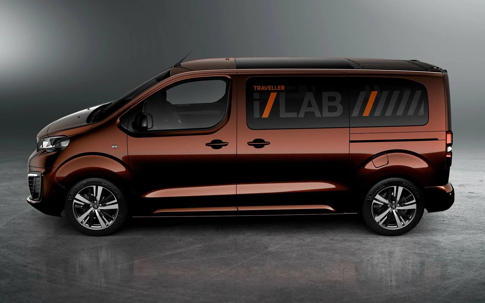 Пежо микроавтобус. Peugeot Minivan. Пежо микроавтобусы Модельный. Peugeot traveller VIP. Купить минивэн пежо