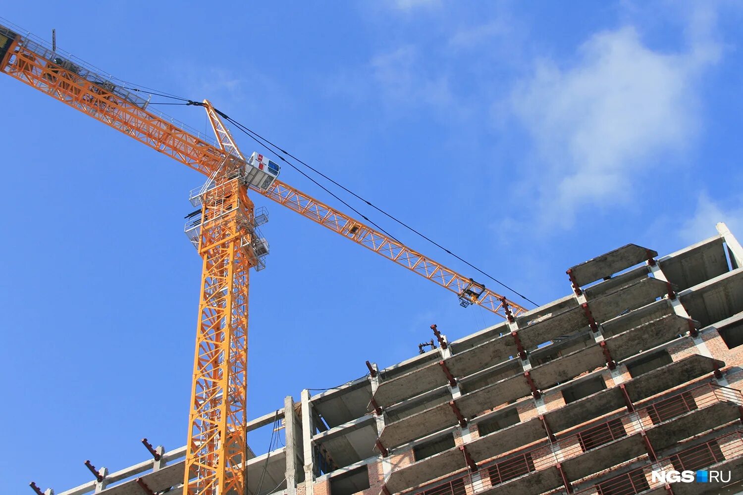 Работа по строительству в новосибирске. Строим всё. Долгострой в строителе. Монтажник железобетонных конструкций. Работа по строительству в новосибирске.