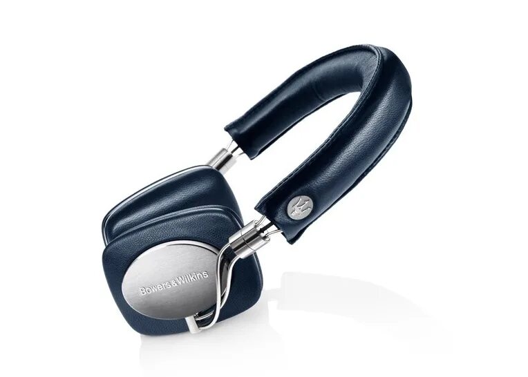 B w p 5. Наушники Bowers & Wilkins p5. Bowers Wilkins p5 woman. Bowers Wilkins p5 Wireless woman. Bowers Wilkins p5 Wireless what Hi Fi.