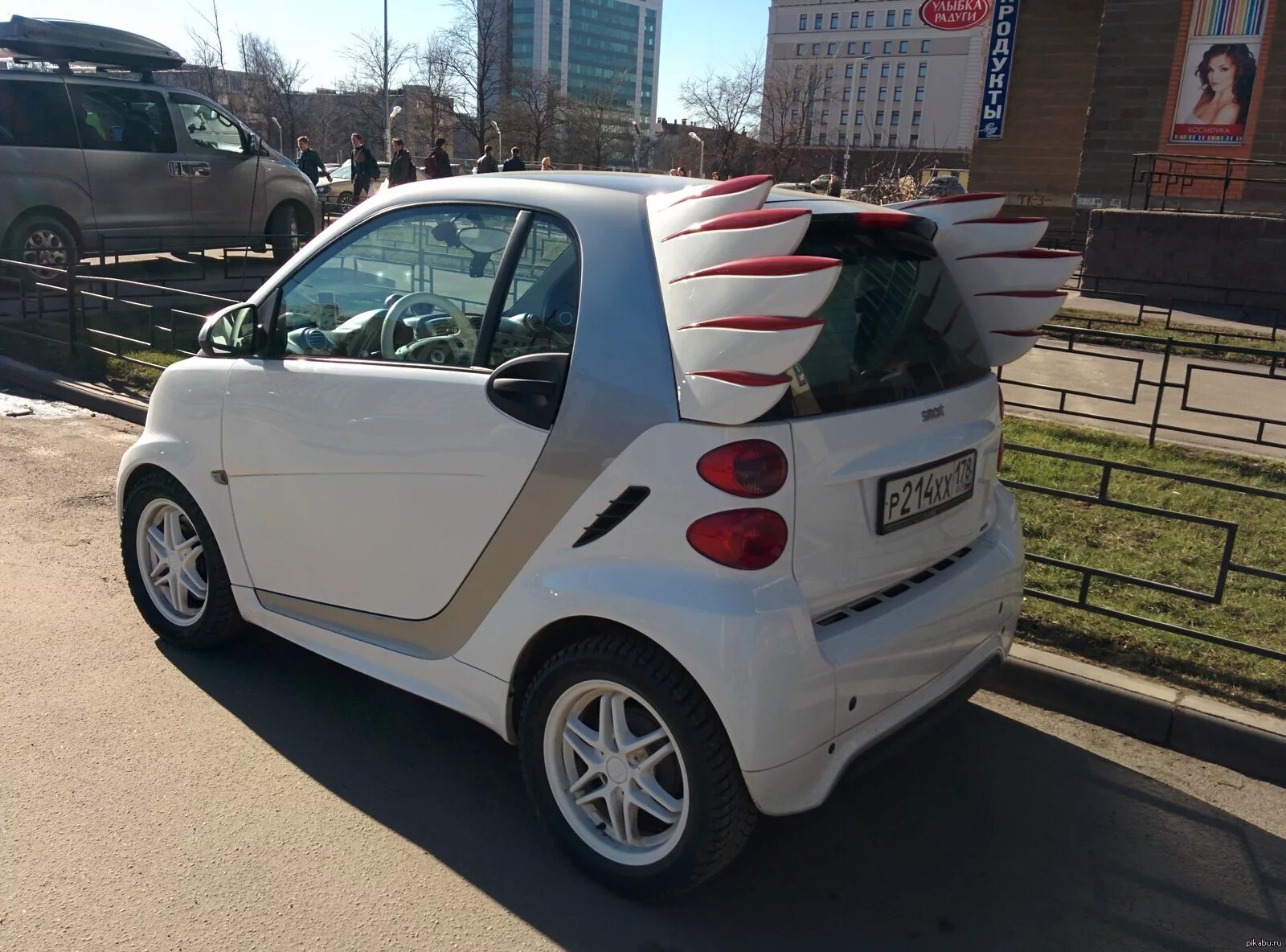 Смарт отель санкт-петербург. Друзья смарт на невском. Смарт петербург. Смарт мафия. Отель френдс санкт-петербург.