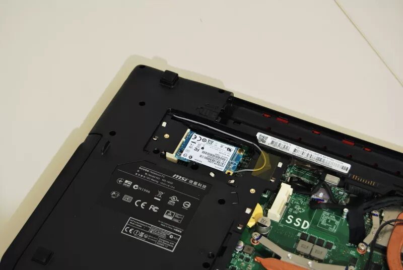 MSI ge60 SSD. MSI ge60 m2 разъем. SSD для ноутбука MSI ge70. MSI Apache ge70 2pl SSD. Msi не видит m2