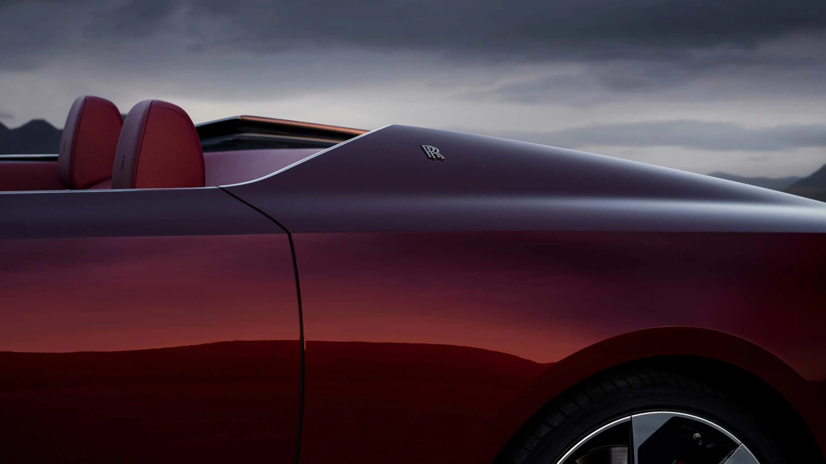Rolls-royce boat tail. Rolls-royce droptail la rose noire 2024. 2023 rolls-royce droptail. Rolls-royce droptail la rose noire 2024. Кабриолет arcadia droptail компании rolls-royce.
