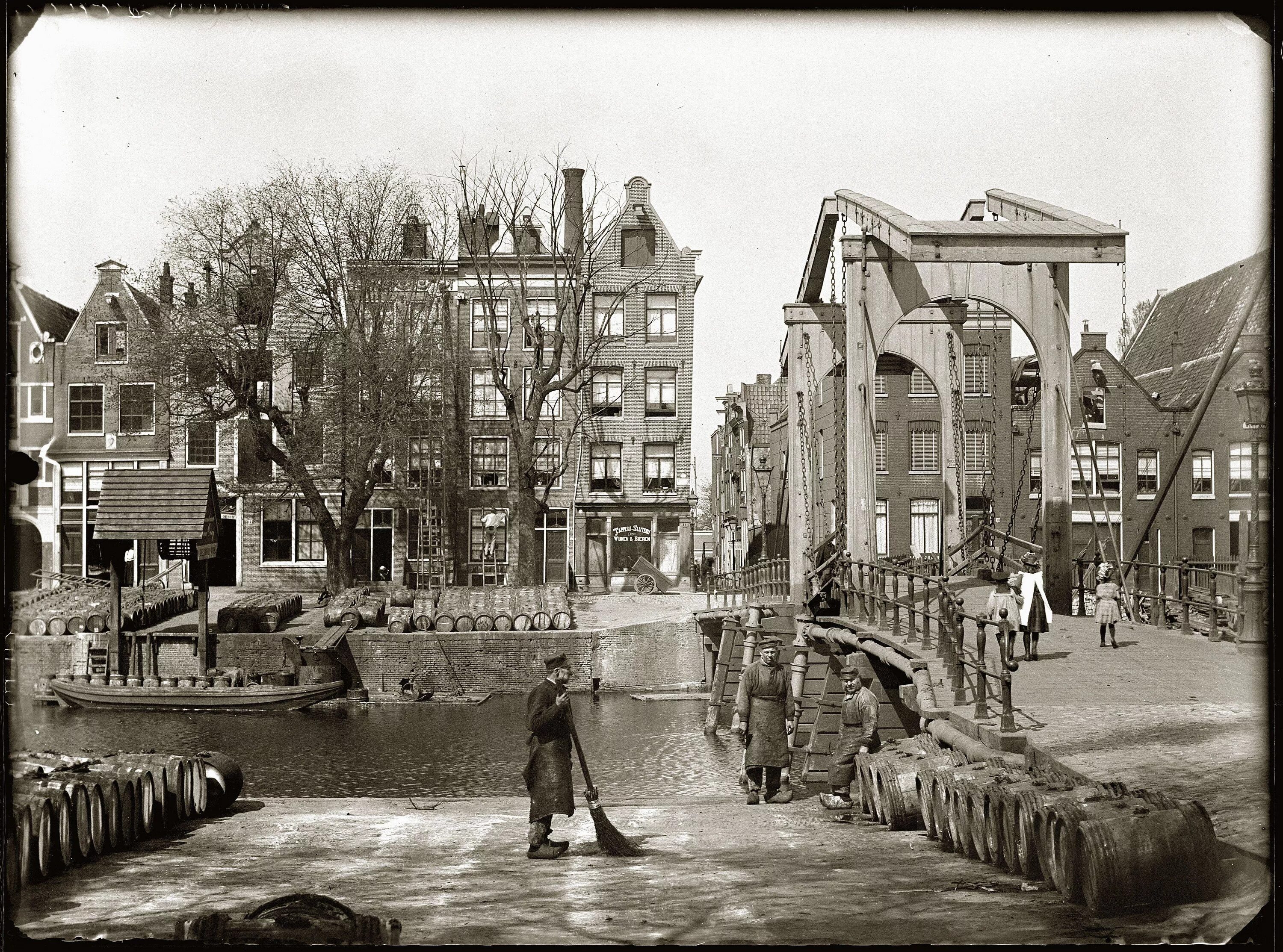 Современная фотография история. Амстердам 19 века. Амстердам 1900. Старый Амстердам Белоус. Амстердам 1910.