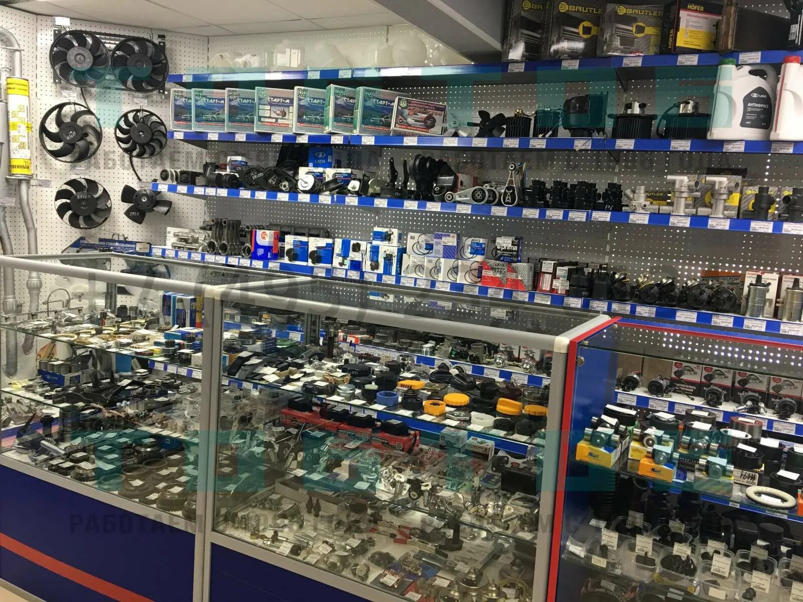 Авто магазин автозапчастей. Магазин запчастей камаз. Автомагазин для иномарок. Магазин автозапчастей газ уаз. Магазин автозапчастей.