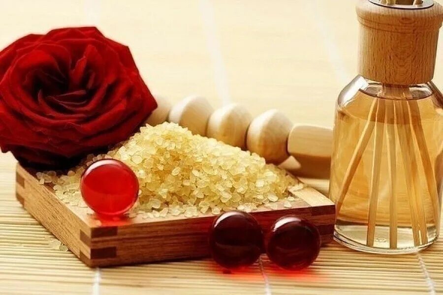 Девушка после душа. Запах свежести. Запах свежести. Запах свежести. Приятный запах в доме.