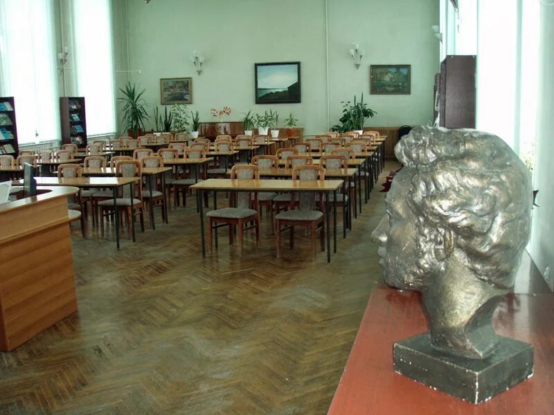 смоленская библиотека имени твардовского