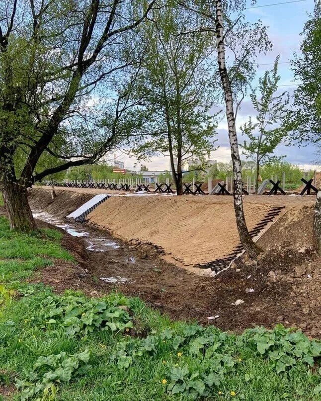 Лобня противотанковый ров. Противотанковый ров времен ВОВ. Новосаратовка противотанковый ров. Противотанковый ров в Краснодаре. Ров 19.02