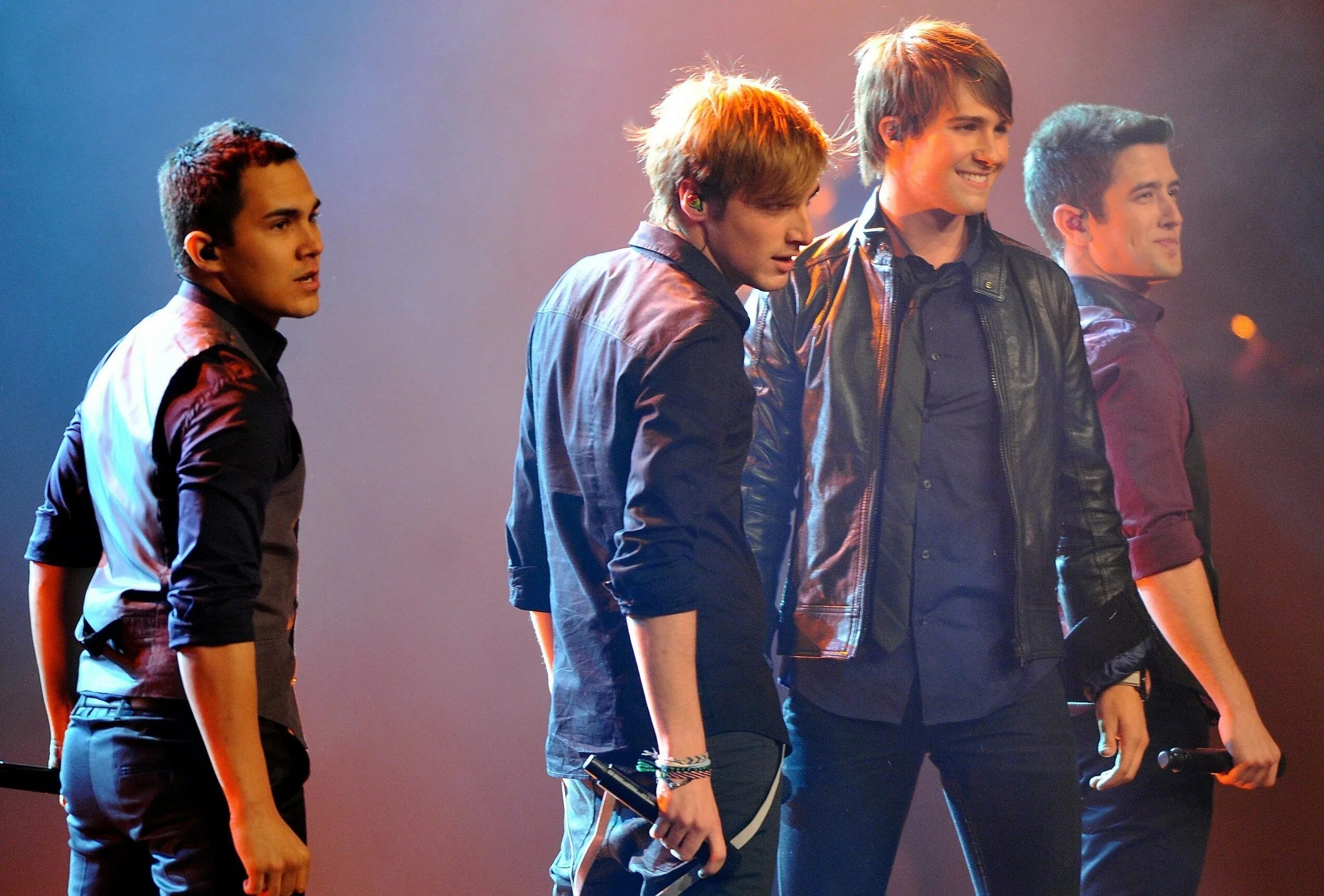 Nothing even. Биг тайм Раш. Группа big time Rush. Биг тайм Раш на сцене. Вперед к успеху сериал.