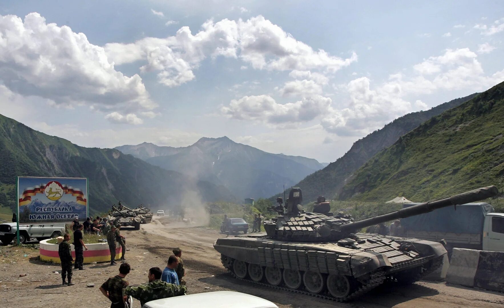 Цхинвал 2008 пятидневная война. Южная осетия 08. 2008 грузино-осетинская война. 08. 23 ноября в южной осетии.