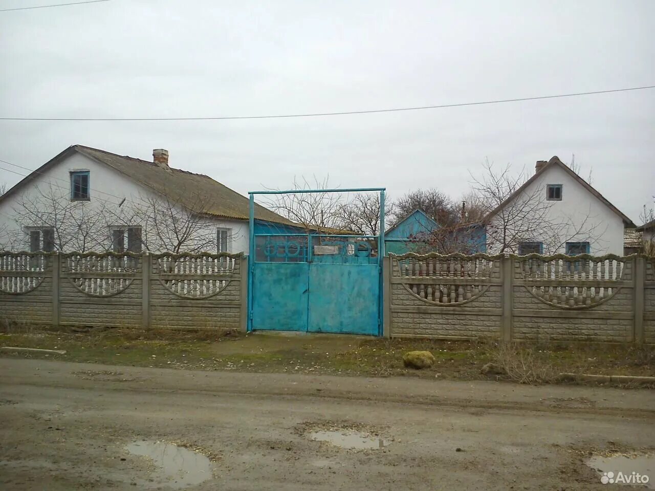 Погода в селе охотском. Село охотское в крыму фотографии. Село охотское. Сельский клуб село охотское. Село жиганск.