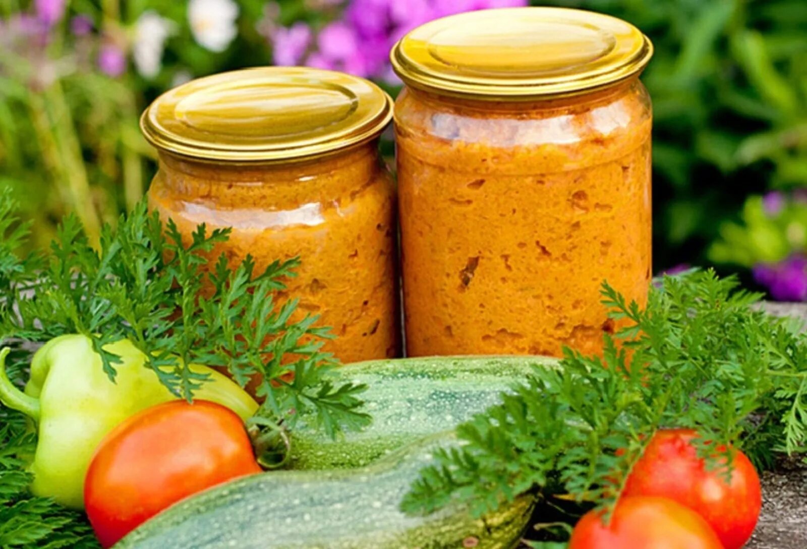 Икра кабачковая юлия высоцкая. Икра из кабачков домашнее приготовление. Кабачковая икра фэмили. Кабачки икра на зиму. Кабачковая икра абаканская.