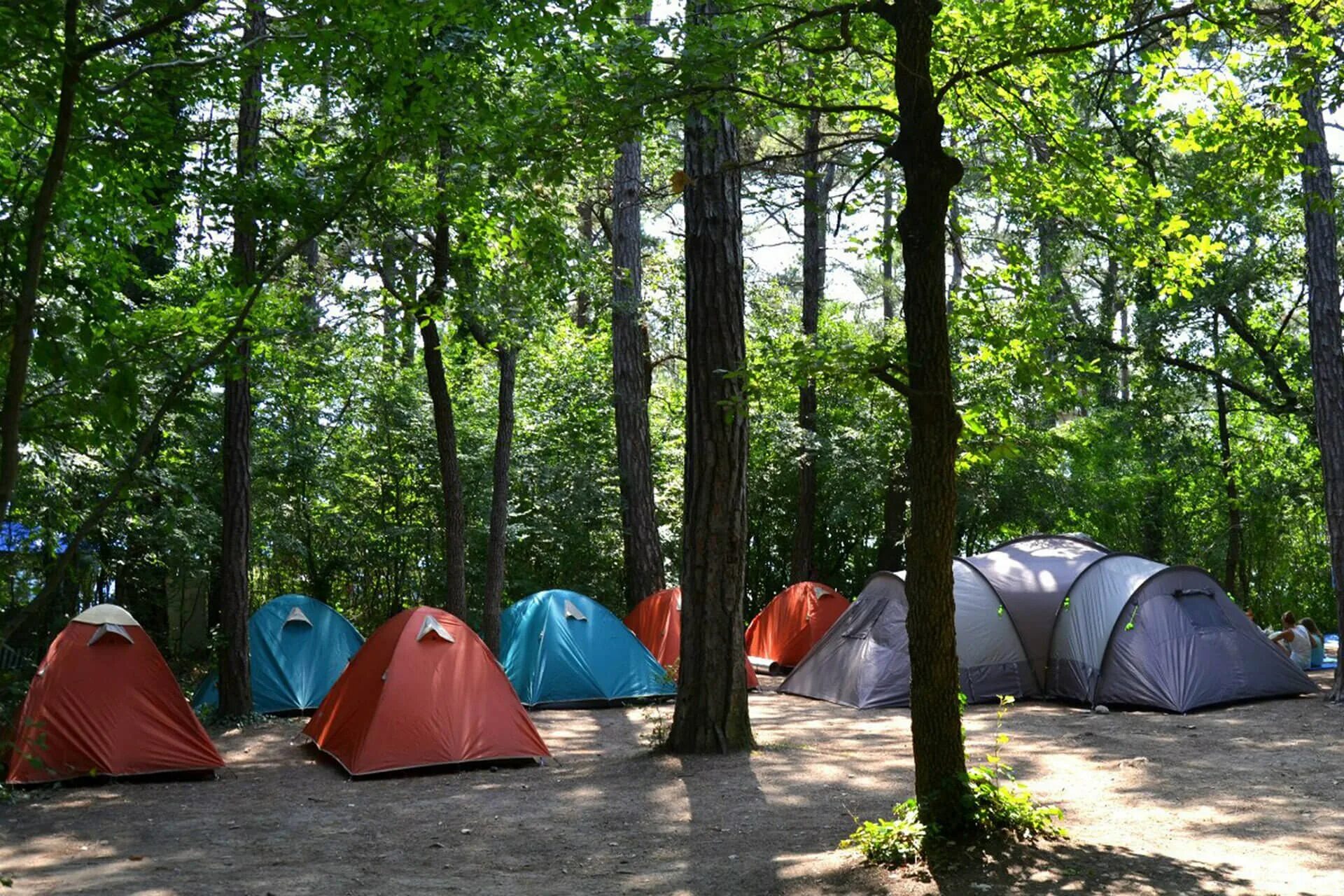 Camping se. Автокемпинг Парус Кабардинка. Кемпинг Парус в Кабардинке. Кемпинг Архипо Осиповка. Автокемпинг Краснодарский край Кабардинка Парус.