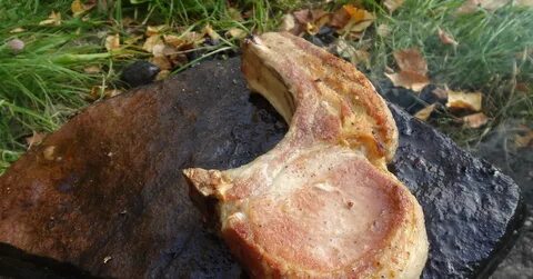 Мясо на горячем камне