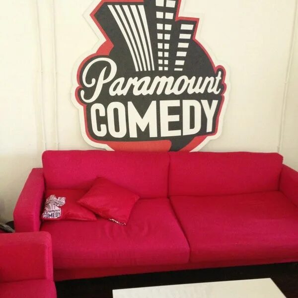 Paramount comedy. Телеканал Paramount comedy. Парамаунт камеди логотип. Канал парамаунт камеди