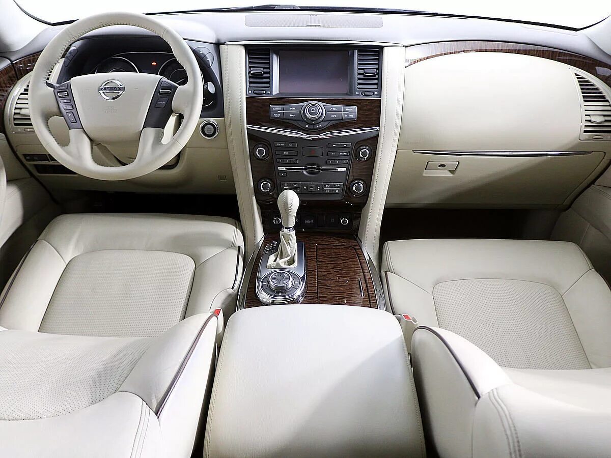 Ниссан патрол салон фото Пошив руля и ручки КПП Nissan Patrol (Y62), 5,6 л, 2013 года тюнинг DRIVE2
