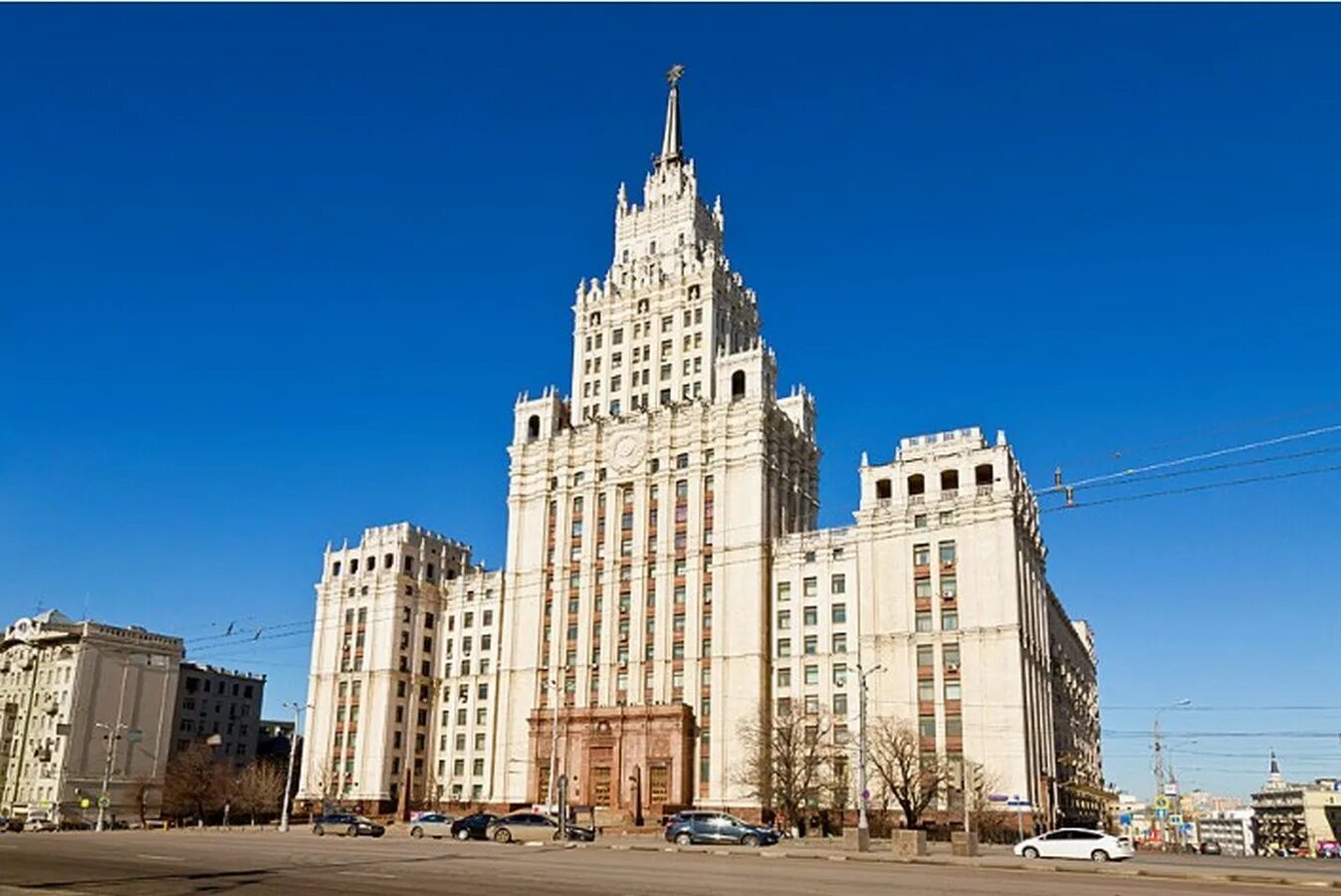 Сталинские высотки красные ворота. Садовая-спасская улица, 21/1. Жилой дом на красных воротах. Москва высотка на красных воротах. Садовая-спасская улица, д.