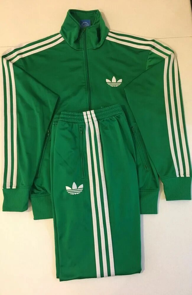 Adidas beckenbauer костюм зеленый. Костюм спортивный адидас мужской темно зеленый. Костюм адидас зеленый мужской. Адидас ориджинал костюм зеленый. Спортивный костюм адидас зеленый мужской.