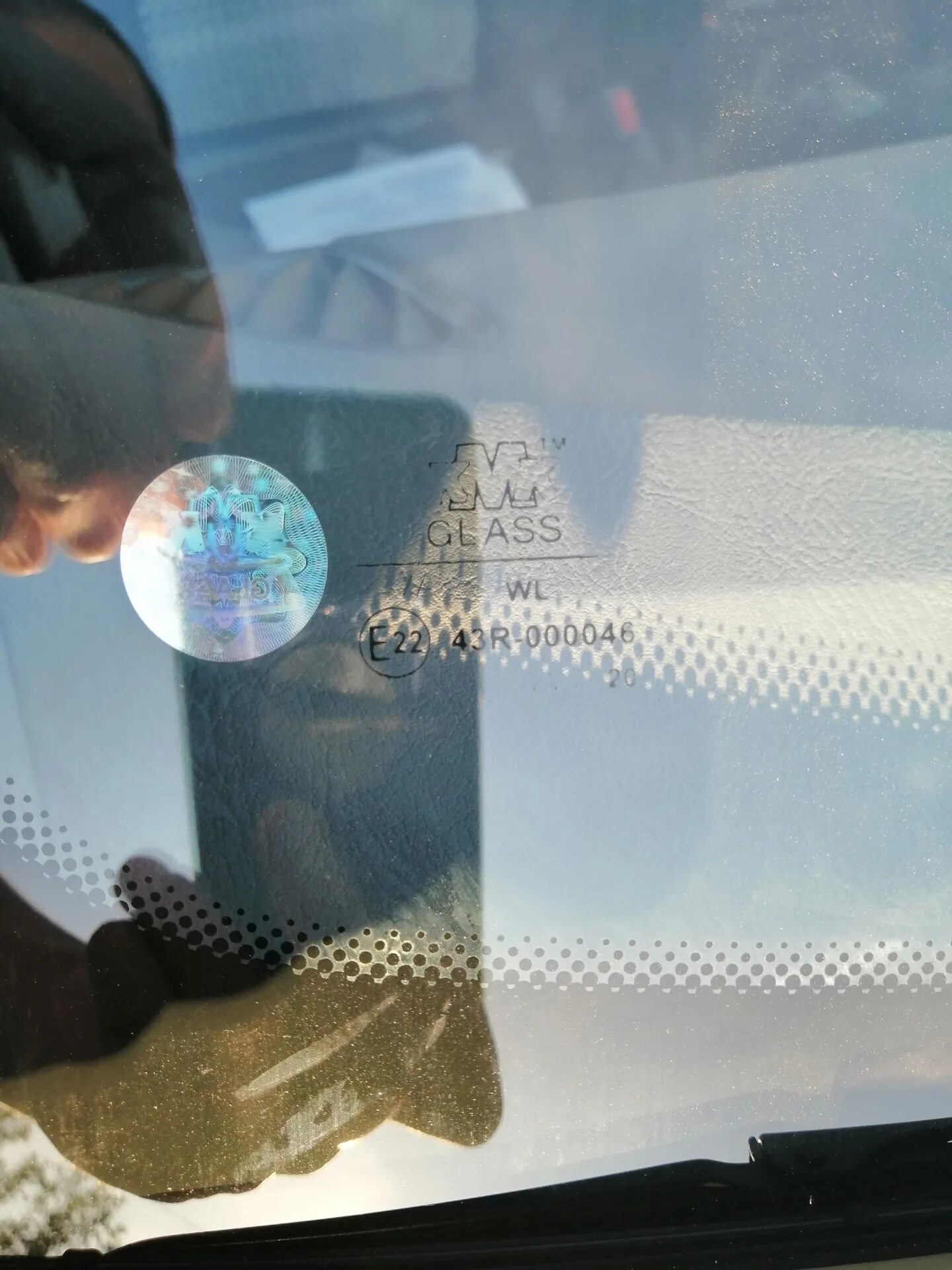 Kmk glass производитель стекла. Kmk glass laminated 43r-000046 лобовое стекло. kmk glass laminated 43 r 000046.