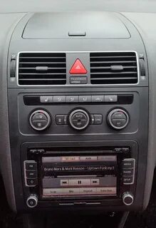 Volkswagen touran магнитола
