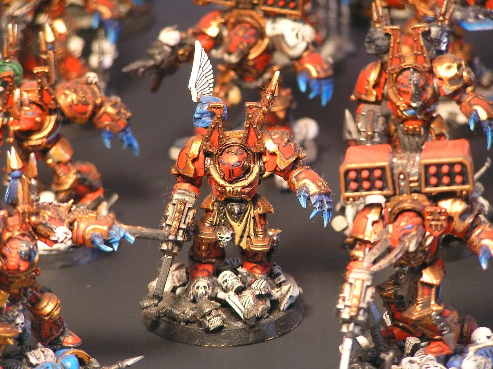 Мастер войны слушать. Khorne World Eaters Terminator. Chaos Space Marines Khorne Berzerkers. Chaos Space Marines Terminators. Chaos Space Marines World Eaters.