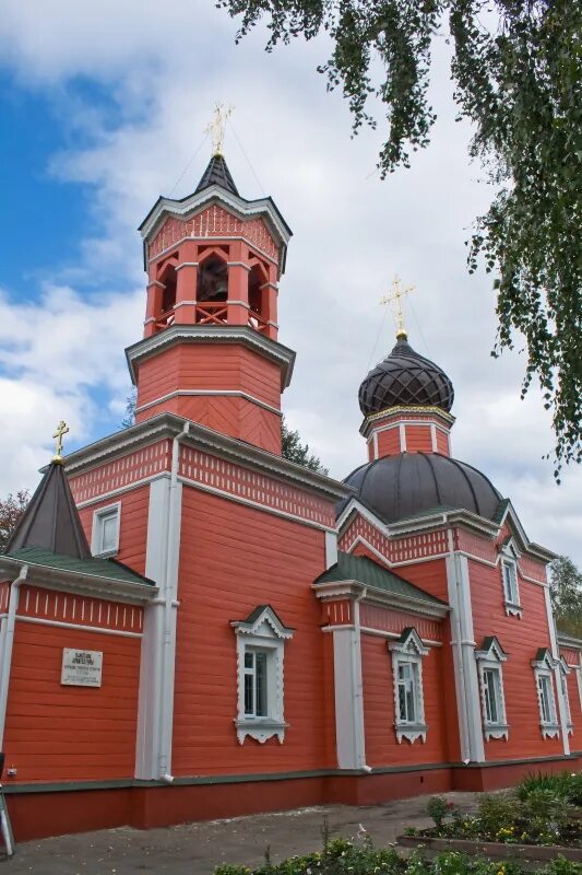 ивантеевка. храм в ивантеевке. храм смоленской иконы божией. храм в ивантеевке георгия. храм в ивантеевке.