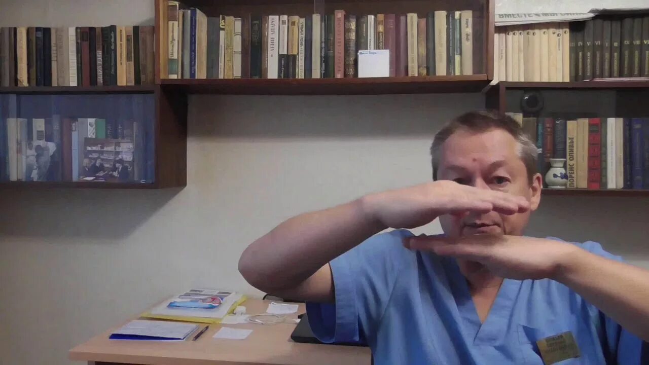 Доктор божьев мушка в глазе. Доктор божьев здоровые люди. Упражнения доктора божьева полный комплекс. Божьев упражнения для шеи. Доктор божьев гимнастика.